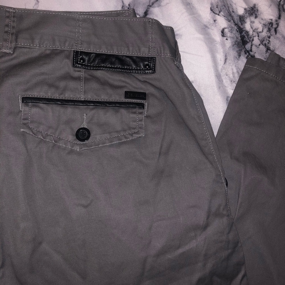 Men’s G by Guess Gray Slim Pants Size 30